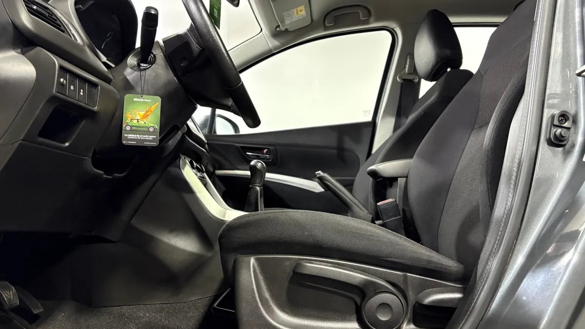 Suzuki S-Cross 1.6 Glx 4x2 Mt 5p año 2021