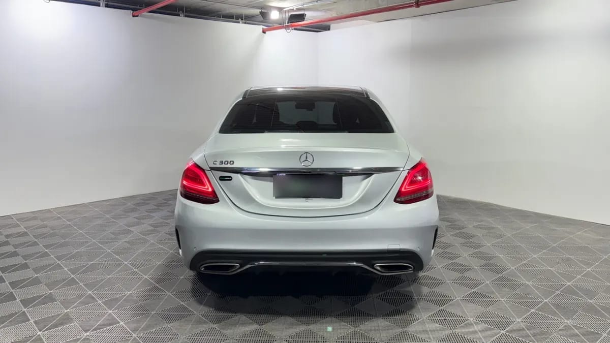 Mercedes-Benz C300 2.0 Fl At año 2019