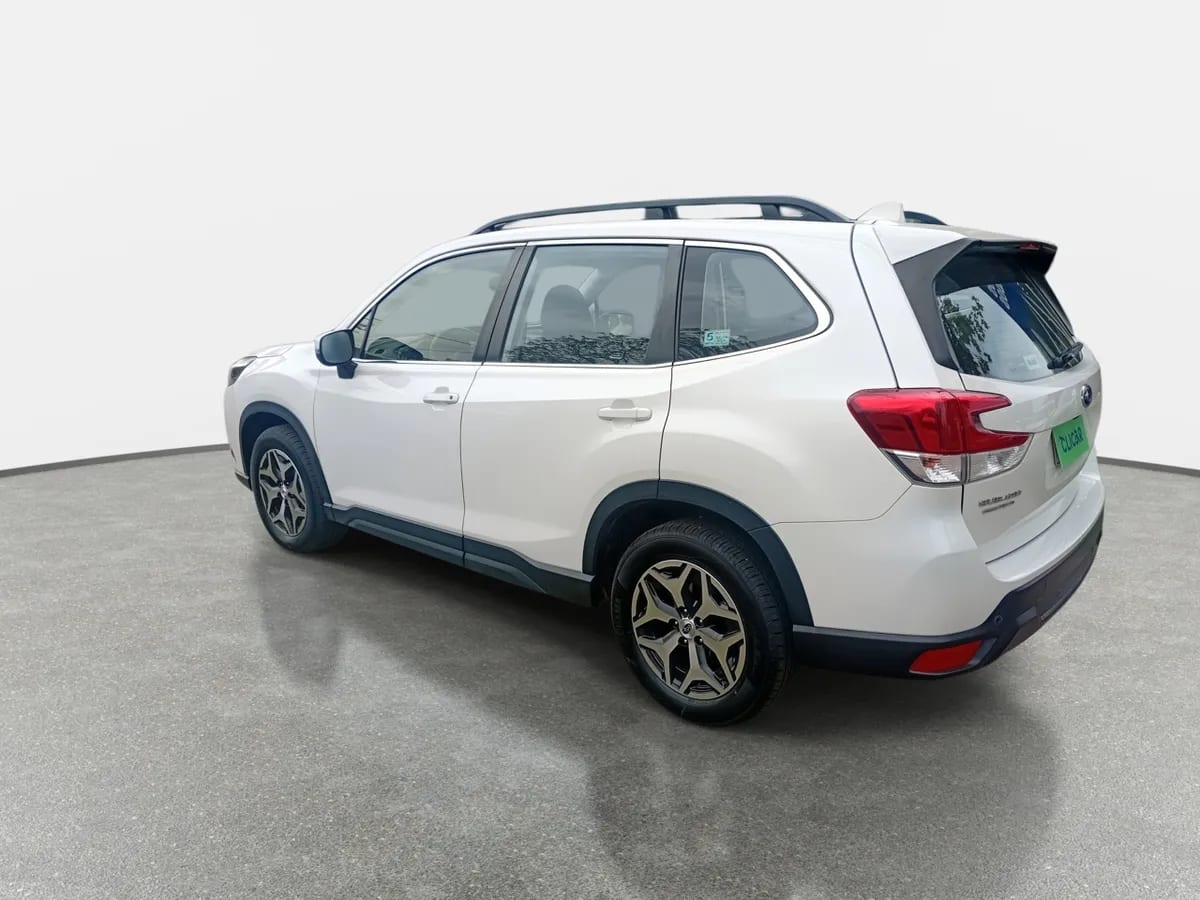 Subaru Forester 2.0i Dynamic Eyesight Awd At 5p año 2023