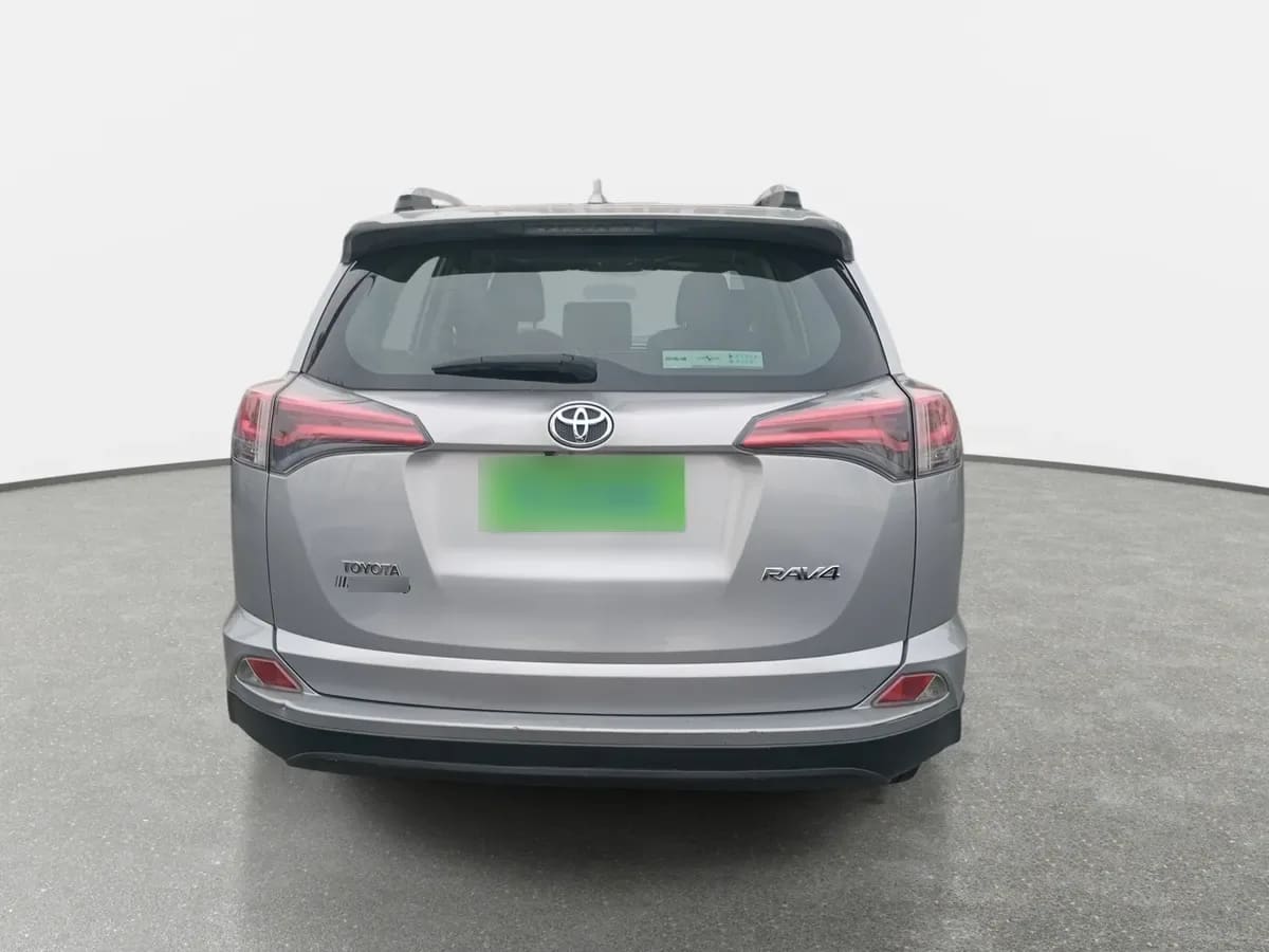 Toyota Rav 4 2.0 Adventure 4x2 Lujo Mt 5p año 2019