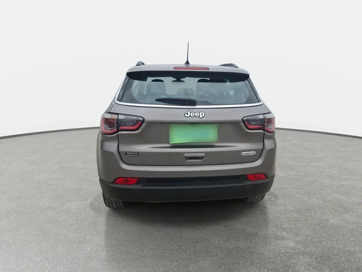 Jeep Compass 2.4 Longitude 4x2 Radio 7 At 5p año 2021