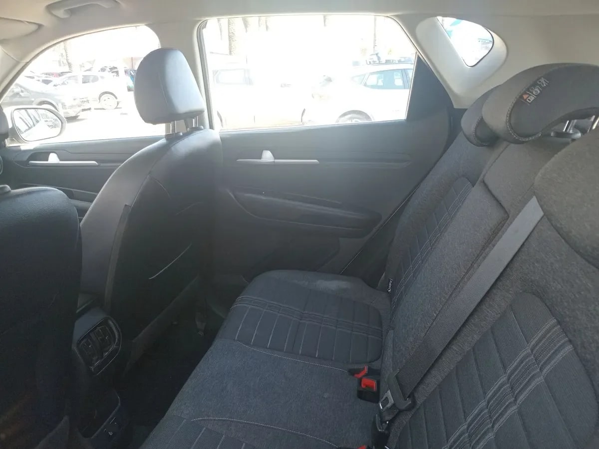 Kia Sonet 1.5 Ex 4x2 Ivt Ri At 5p año 2025