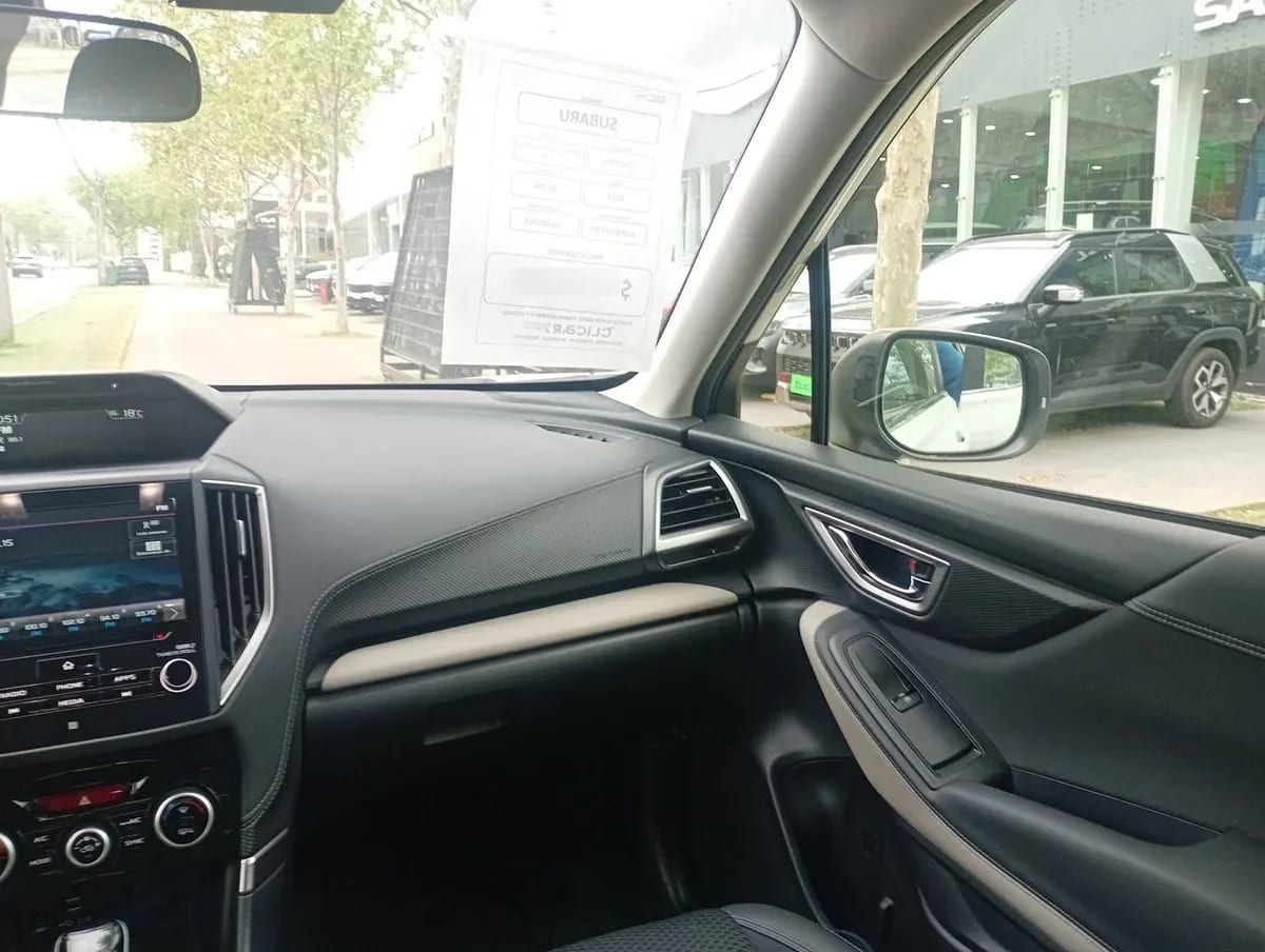Subaru Forester 2.0i Dynamic Eyesight Awd At 5p año 2023