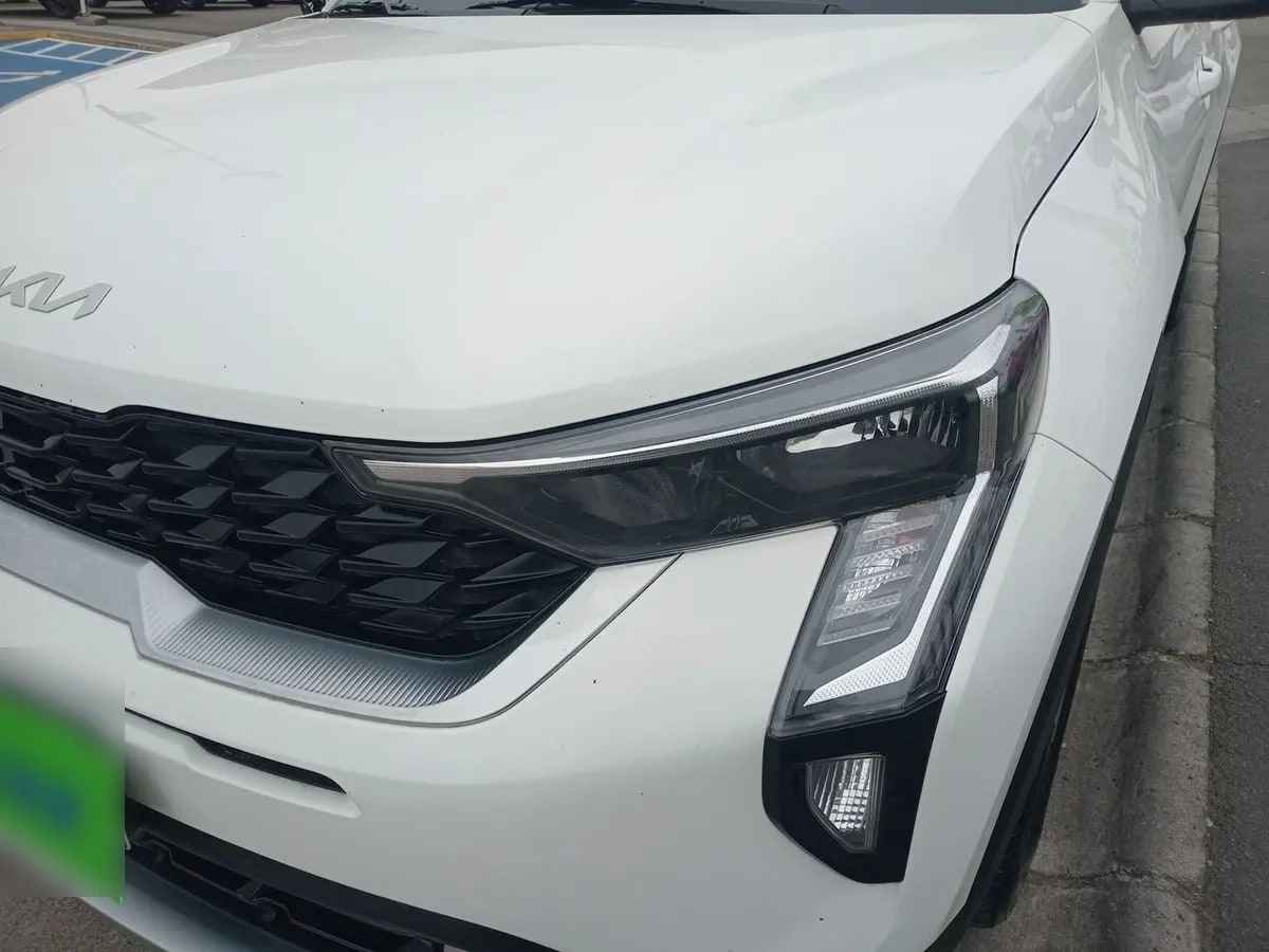 Kia Sonet 1.5 Ex 4x2 Ivt Ri At 5p año 2025
