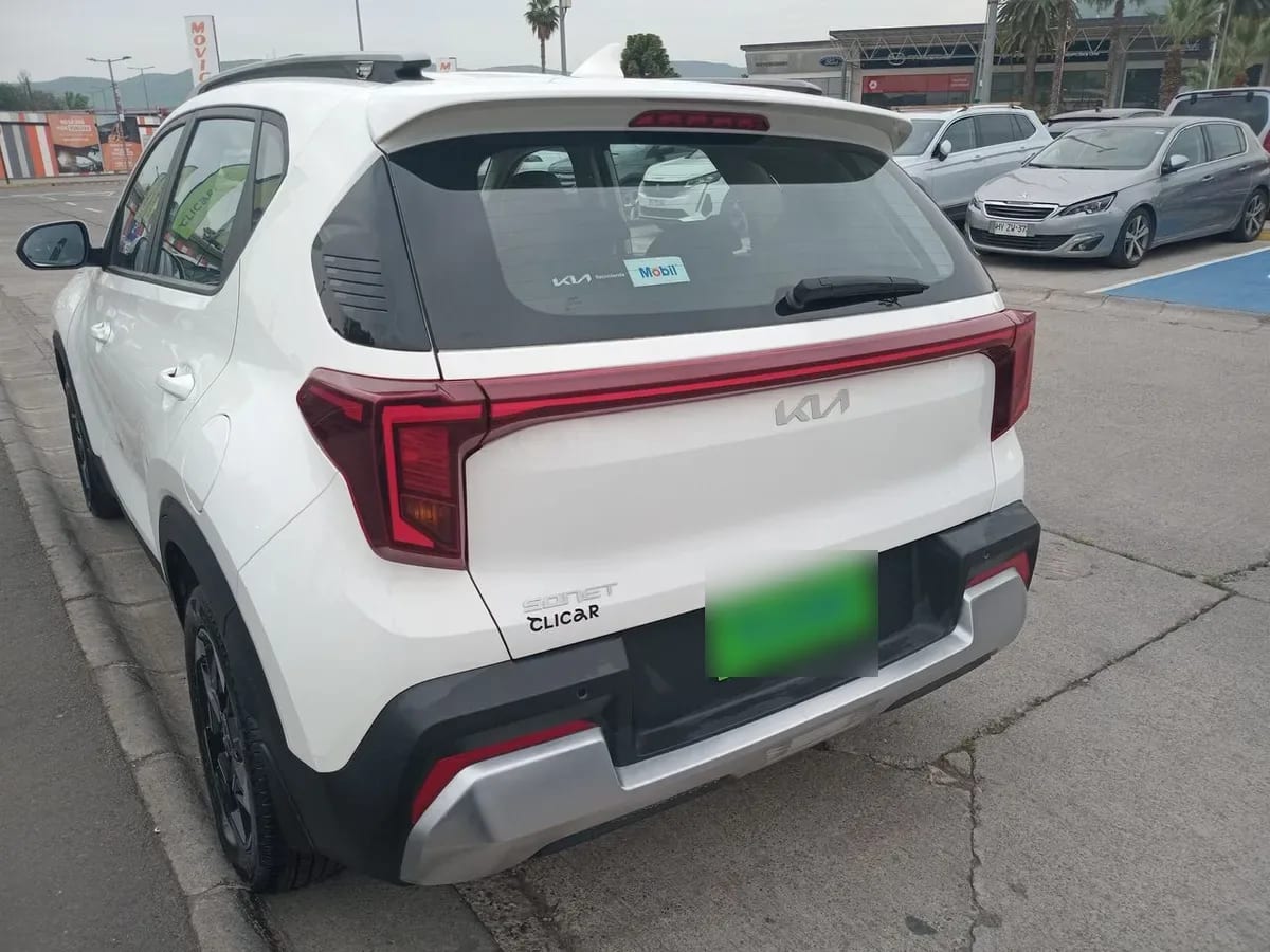 Kia Sonet 1.5 Ex 4x2 Ivt Ri At 5p año 2025