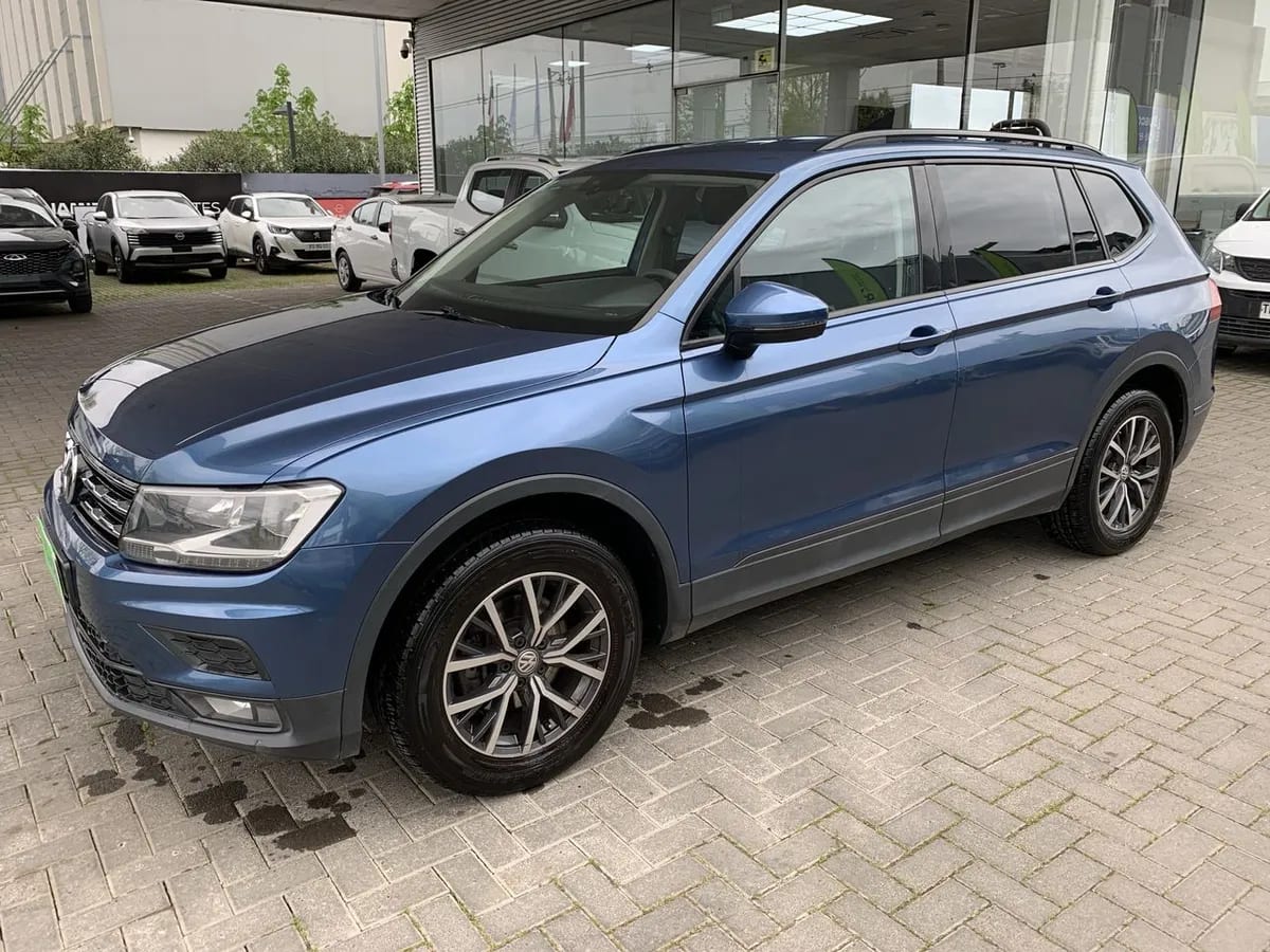 Volkswagen Tiguan 1.4 Tsi Comfortline 4x2 At 5p año 2021