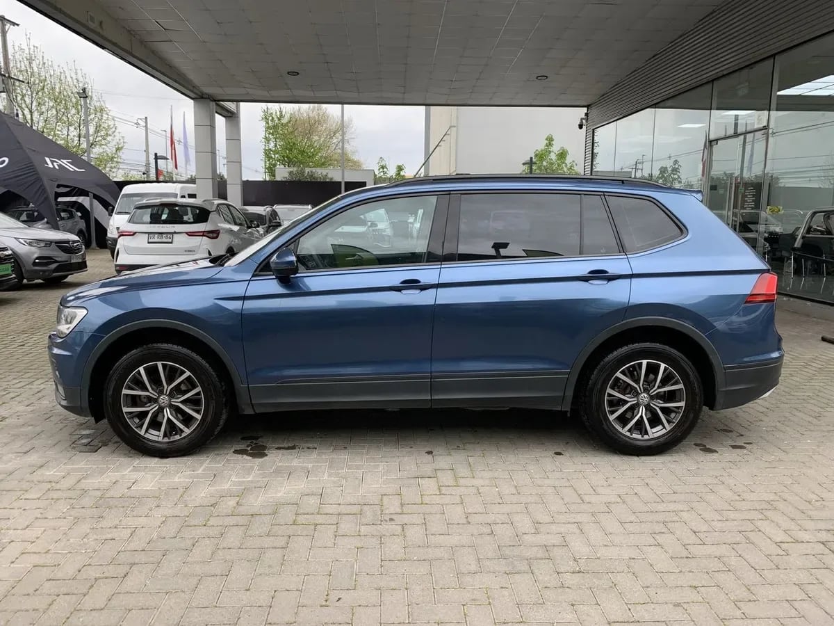 Volkswagen Tiguan 1.4 Tsi Comfortline 4x2 At 5p año 2021