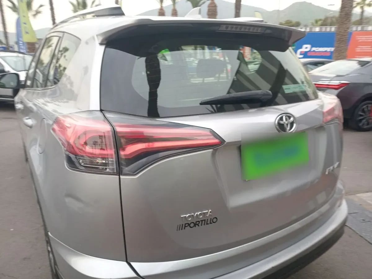 Toyota Rav 4 2.0 Adventure 4x2 Lujo Mt 5p año 2019