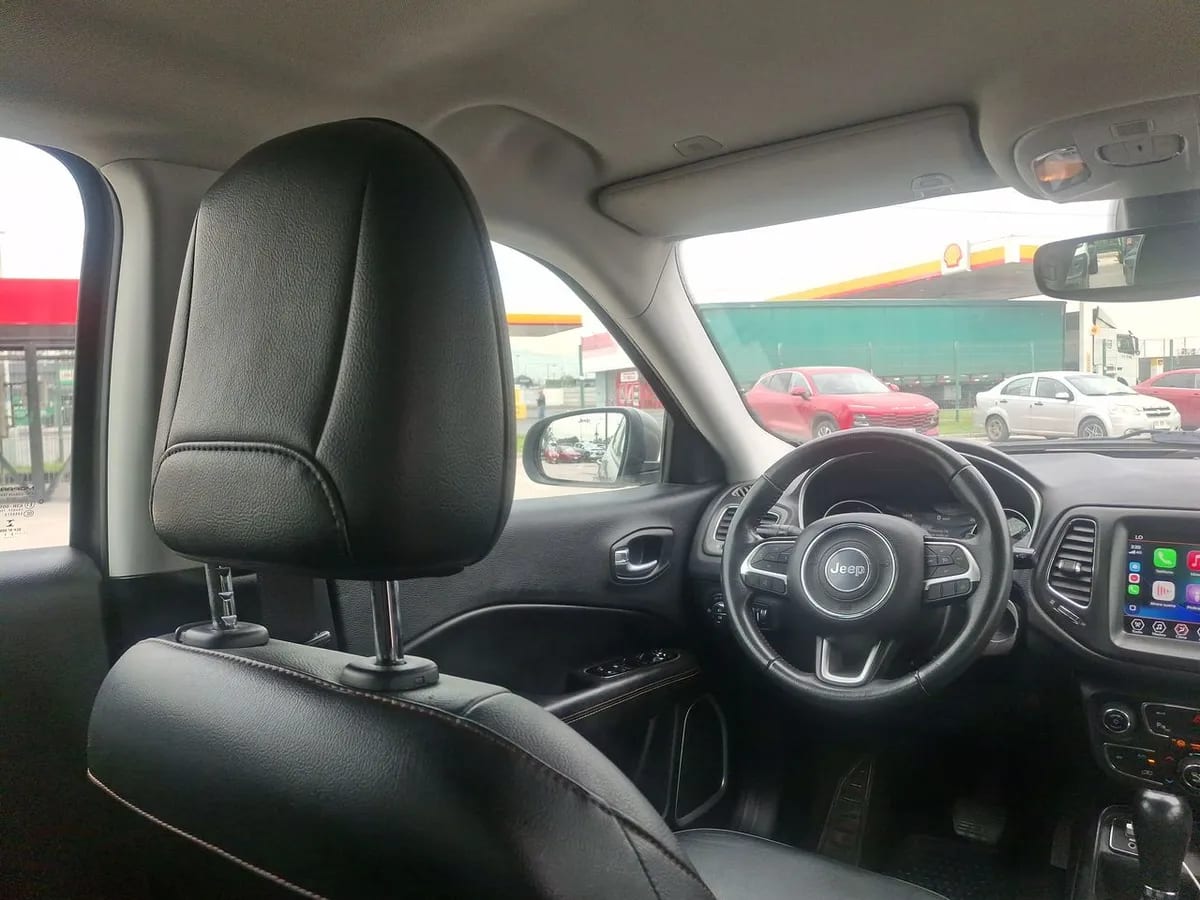 Jeep Compass 2.4 Longitude 4x2 Radio 7 At 5p año 2021