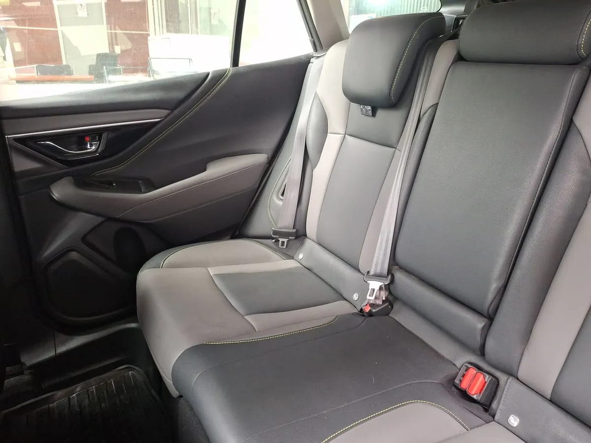 Subaru Outback 2.5i Field Edition Awd Cvt At 5p año 2022