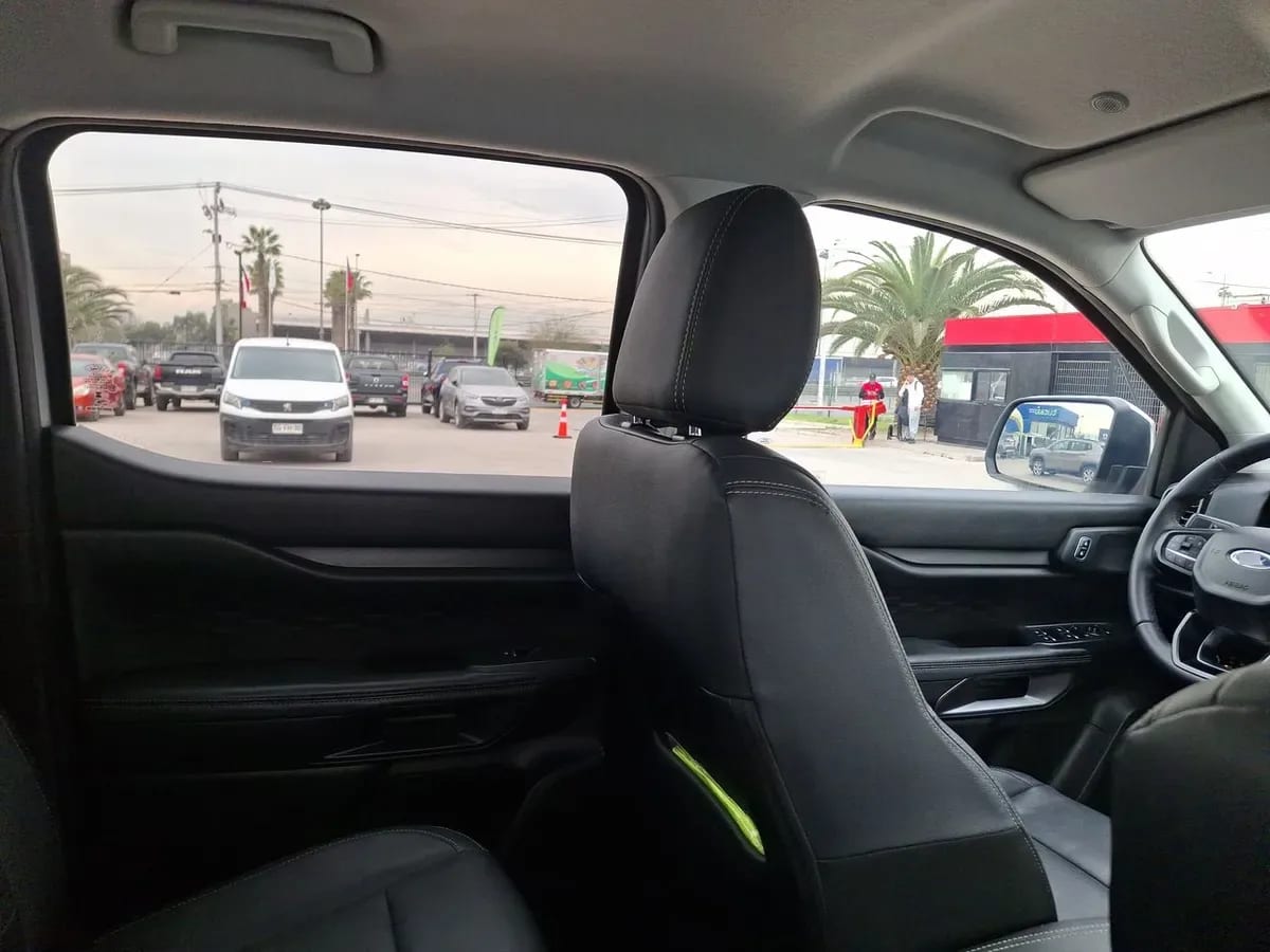 Ford Ranger 3.0 Ltd Diesel 4x4 Dob. Cab. At 4p año 2025