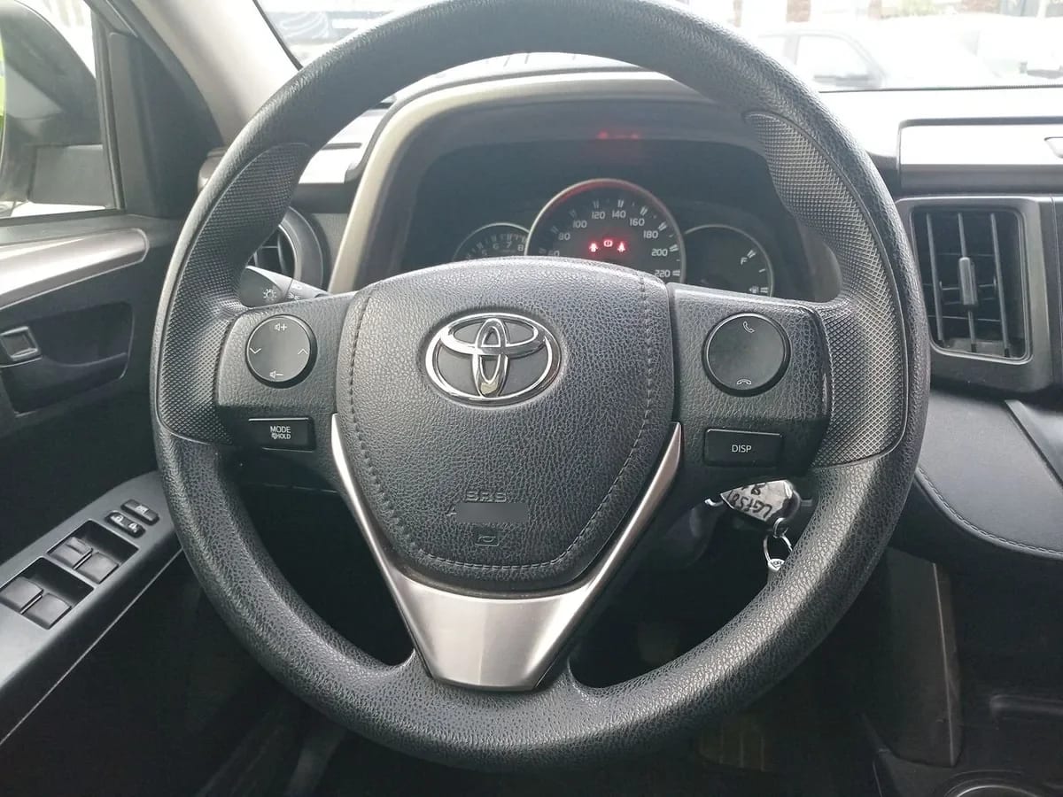 Toyota Rav 4 2.0 Adventure 4x2 Lujo Mt 5p año 2019