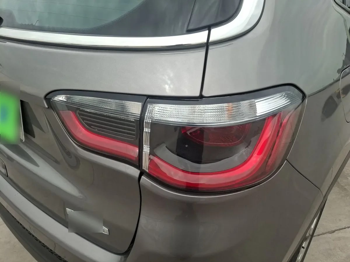 Jeep Compass 2.4 Longitude 4x2 Radio 7 At 5p año 2021