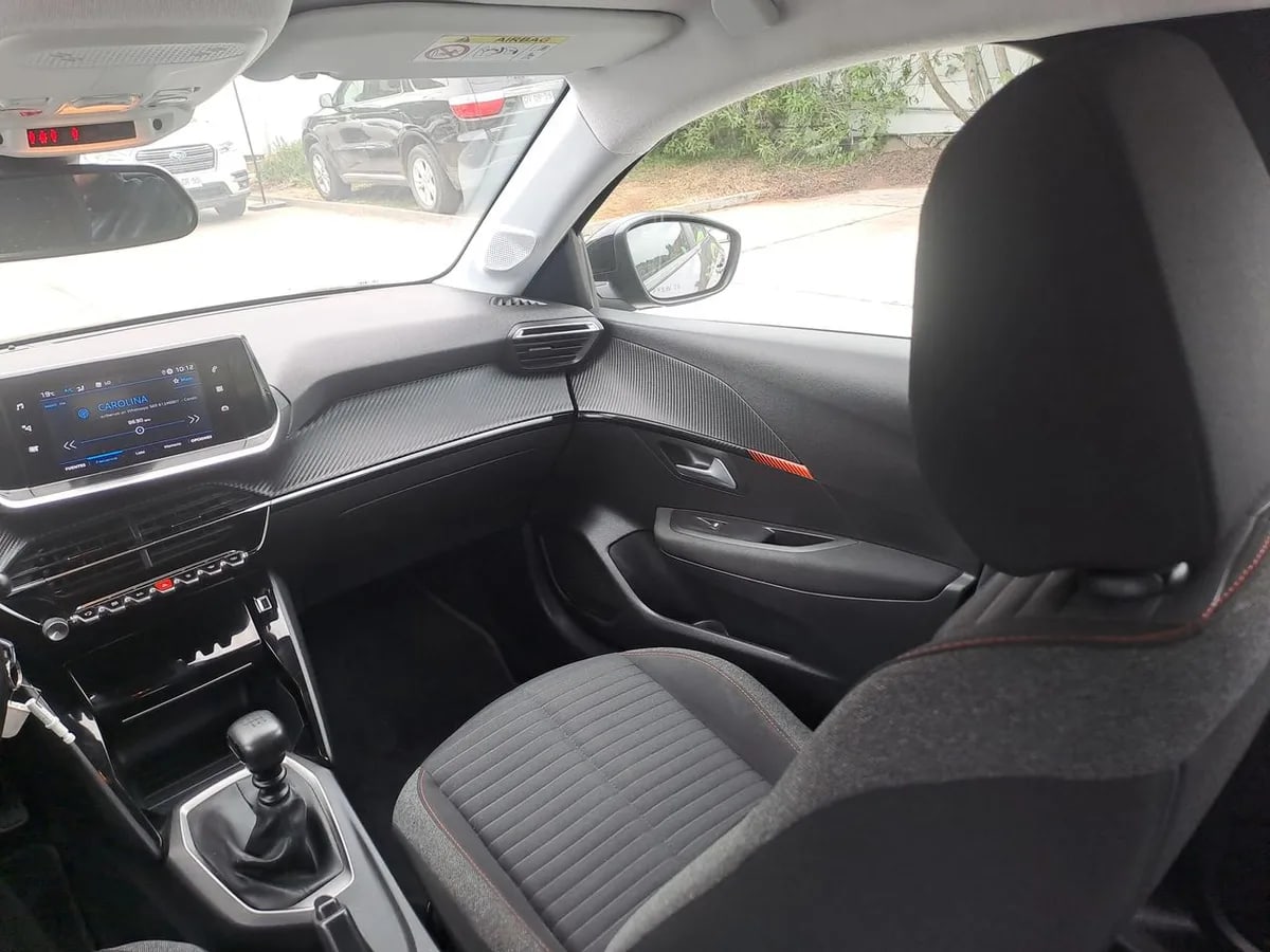 Peugeot 208 1.5 Premiere Pack Blue Hdi Diesel 4x2 100 Mt 5p año 2021