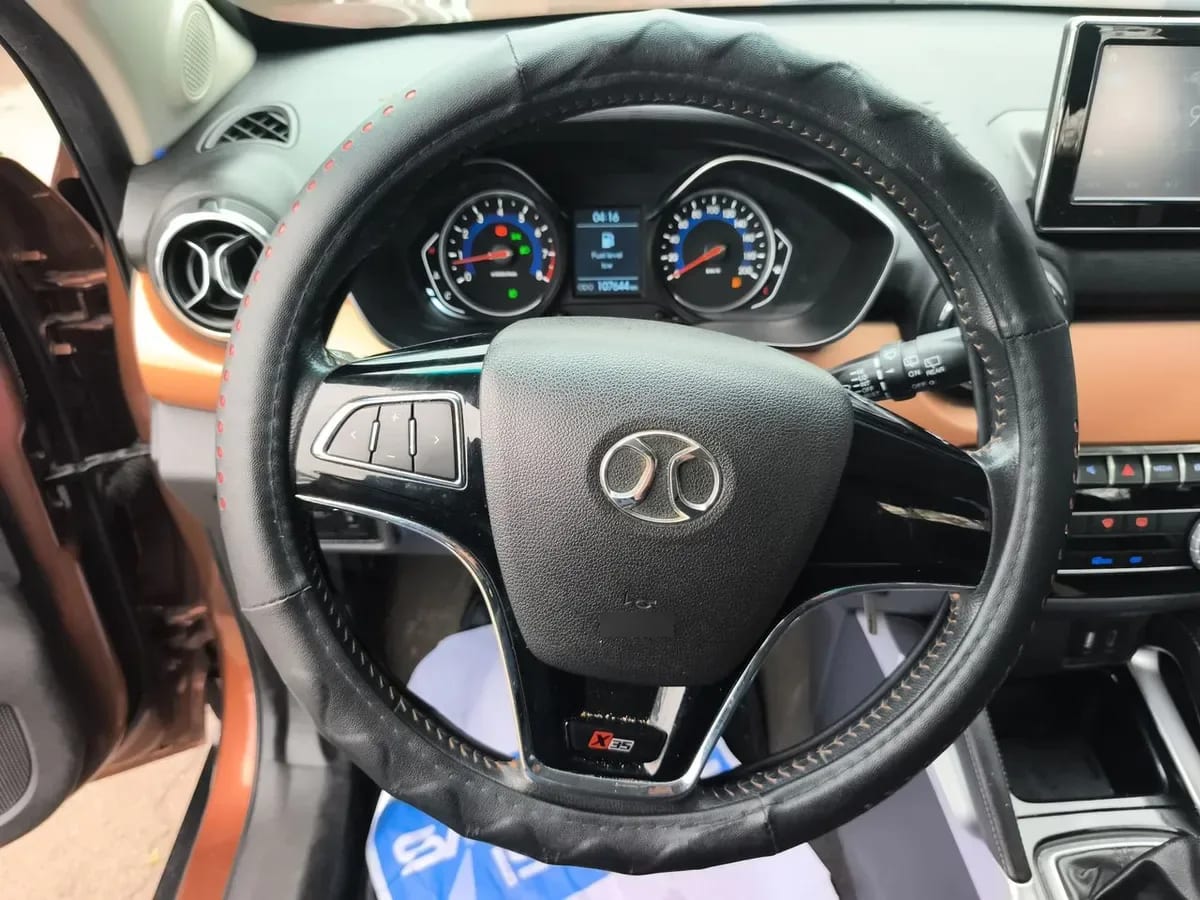 BAIC X35 1.5 Luxury 4x2 Mt 5p año 2019