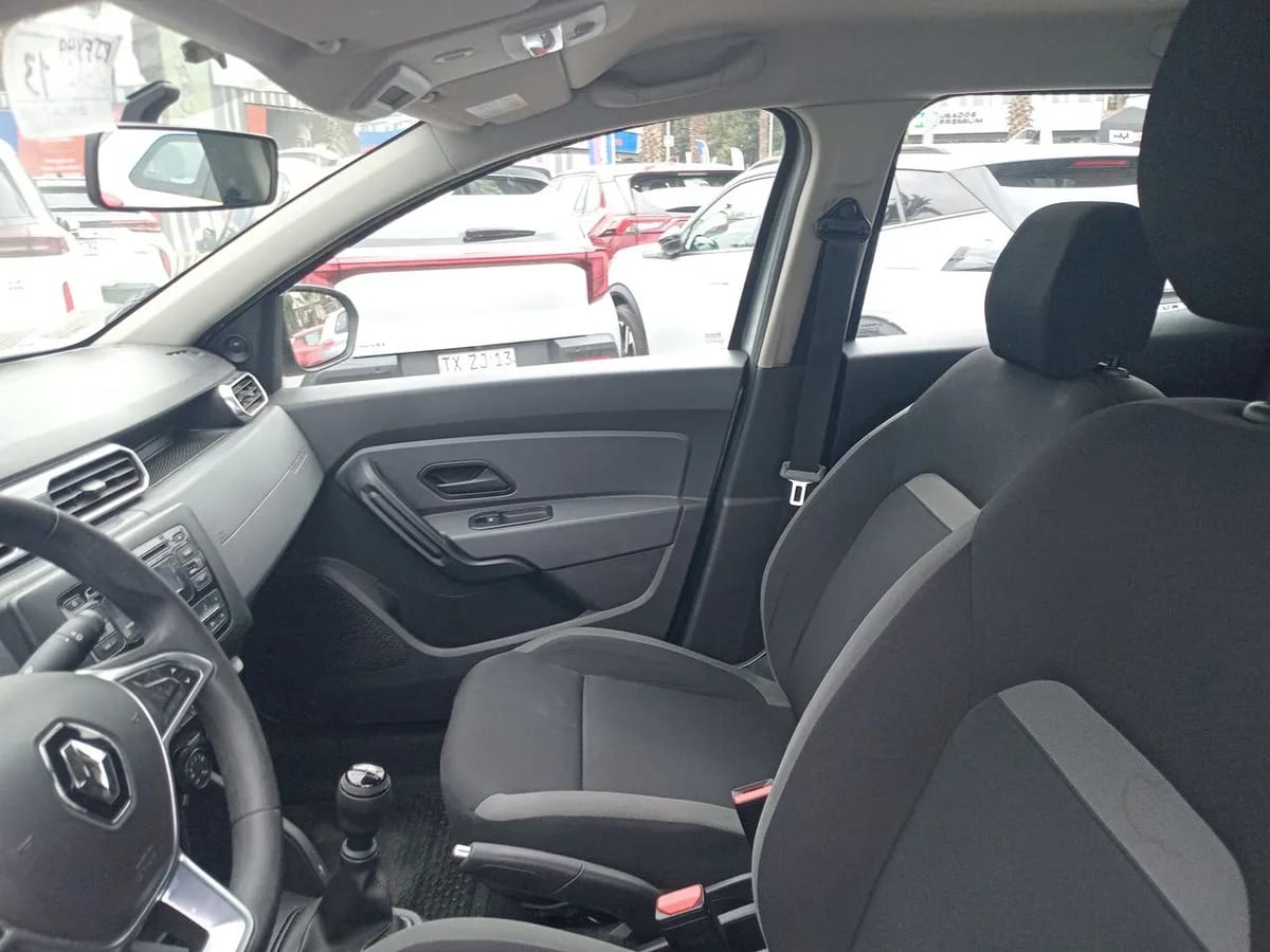 Renault Duster 1.6 Life 4x2 5mt 5p año 2021