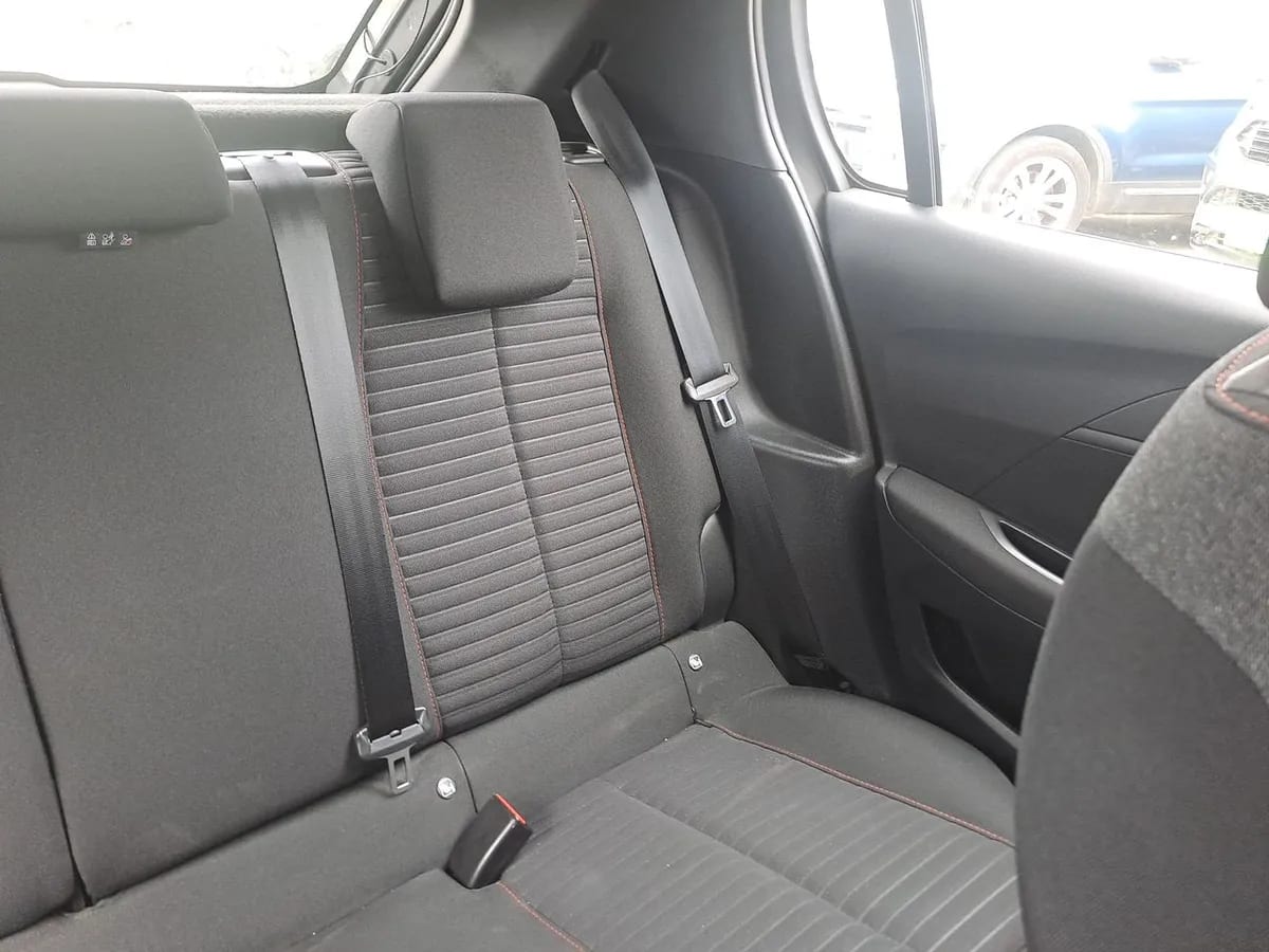 Peugeot 208 1.5 Premiere Pack Blue Hdi Diesel 4x2 100 Mt 5p año 2021