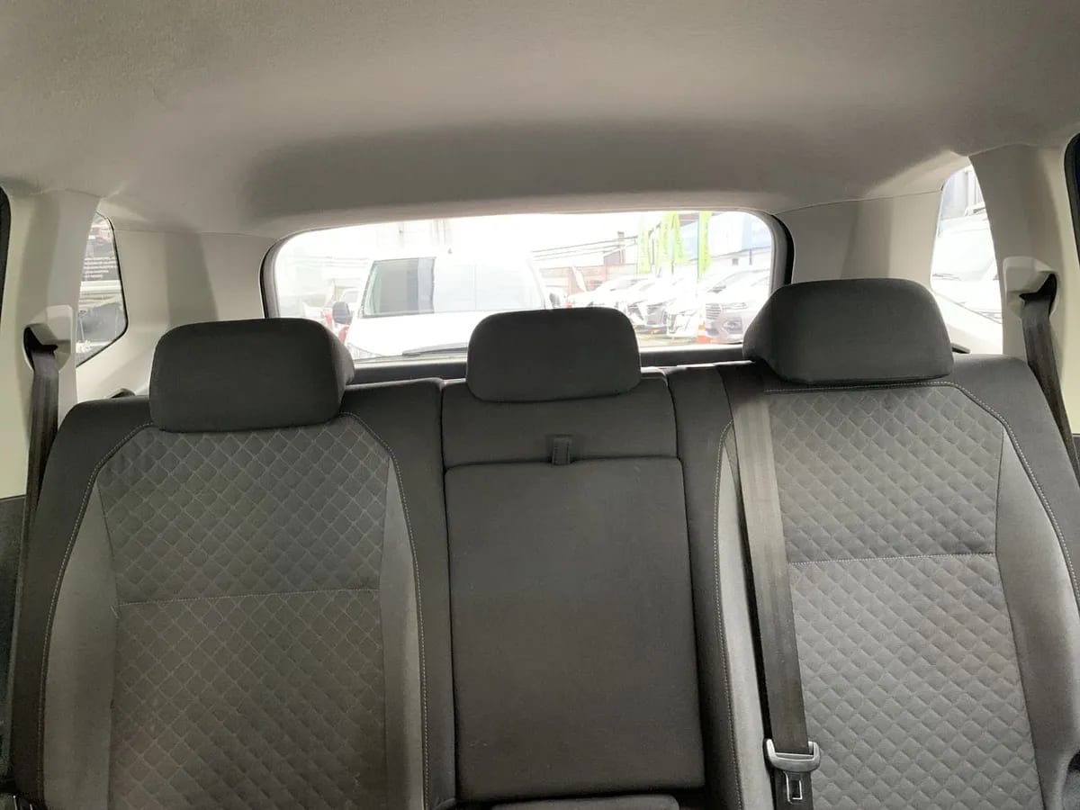 Volkswagen Tiguan 1.4 Tsi Comfortline 4x2 At 5p año 2021
