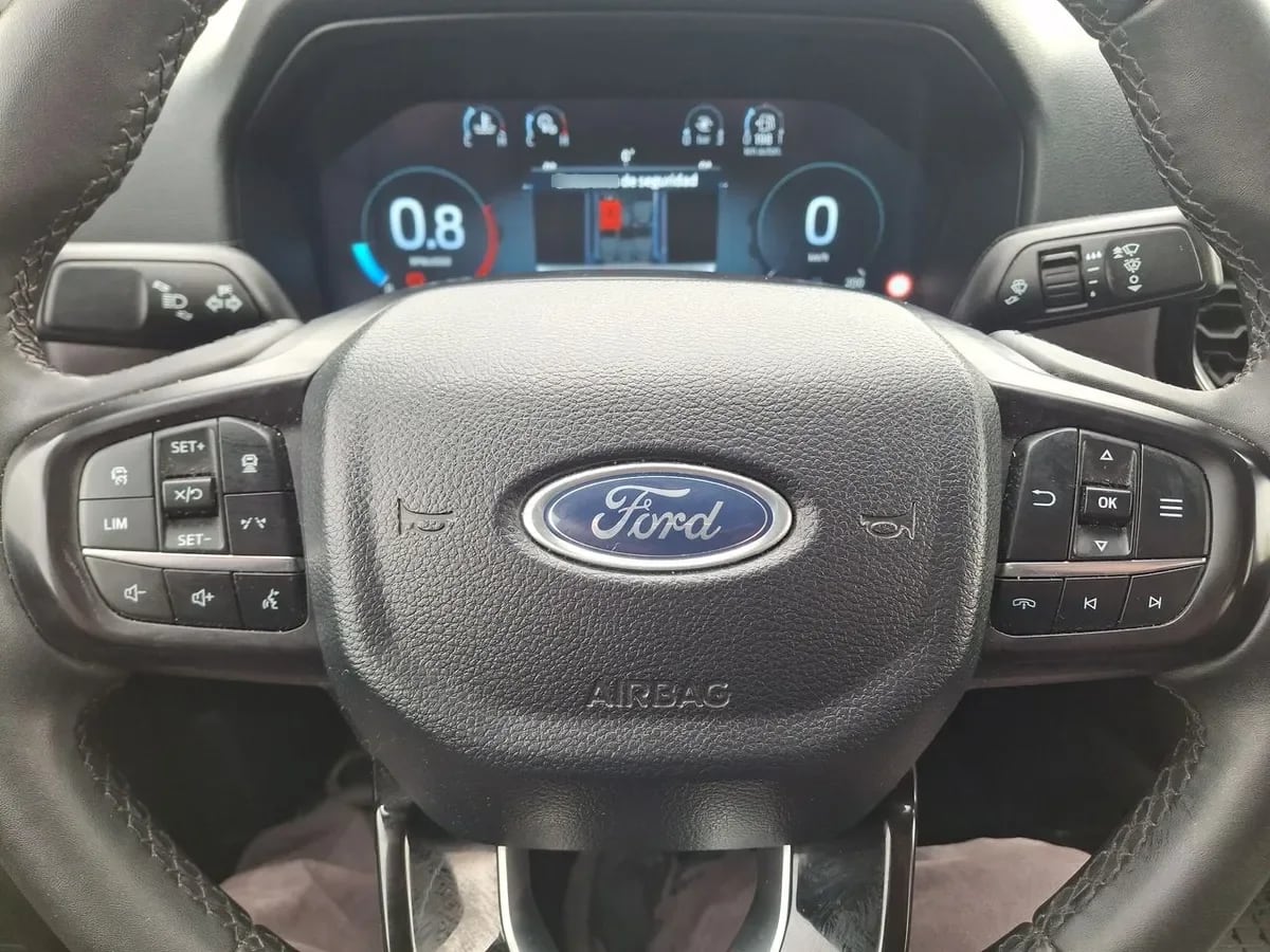 Ford Ranger 3.0 Ltd Diesel 4x4 Dob. Cab. At 4p año 2025