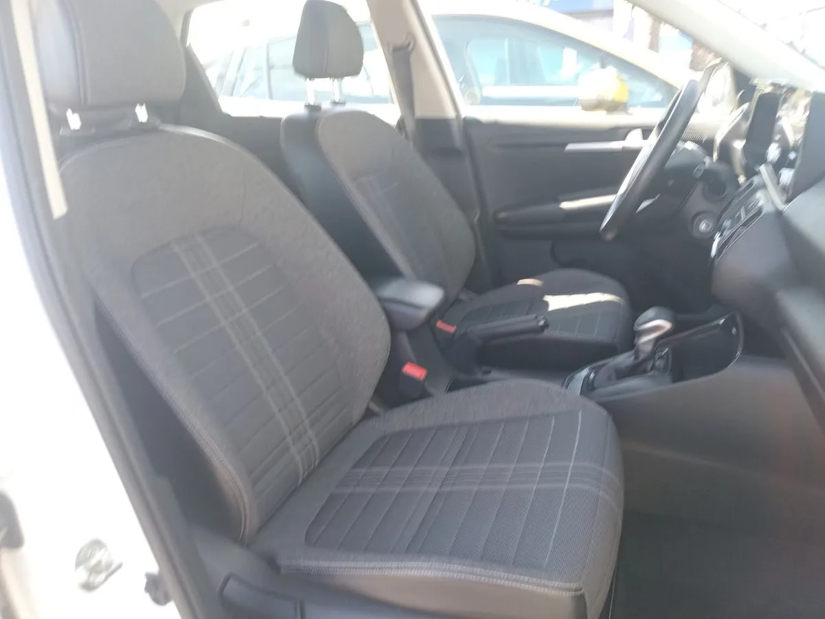 Kia Sonet 1.5 Ex 4x2 Ivt Ri At 5p año 2025
