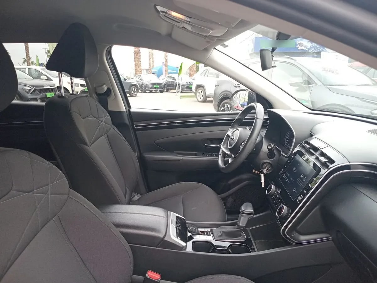 Hyundai Tucson 2.0 Nx4 Plus 2wd At 5p año 2023
