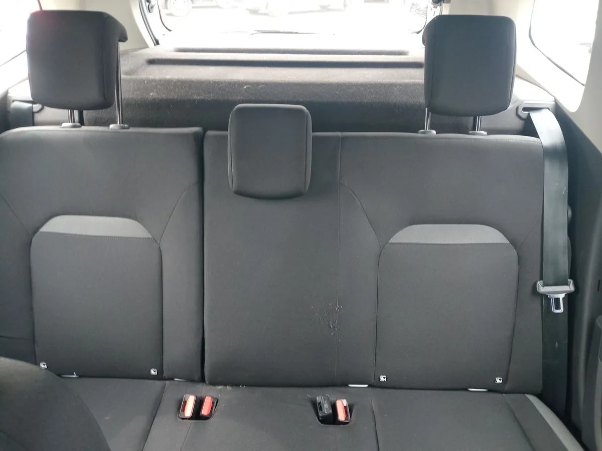 Renault Duster 1.6 Life 4x2 5mt 5p año 2021