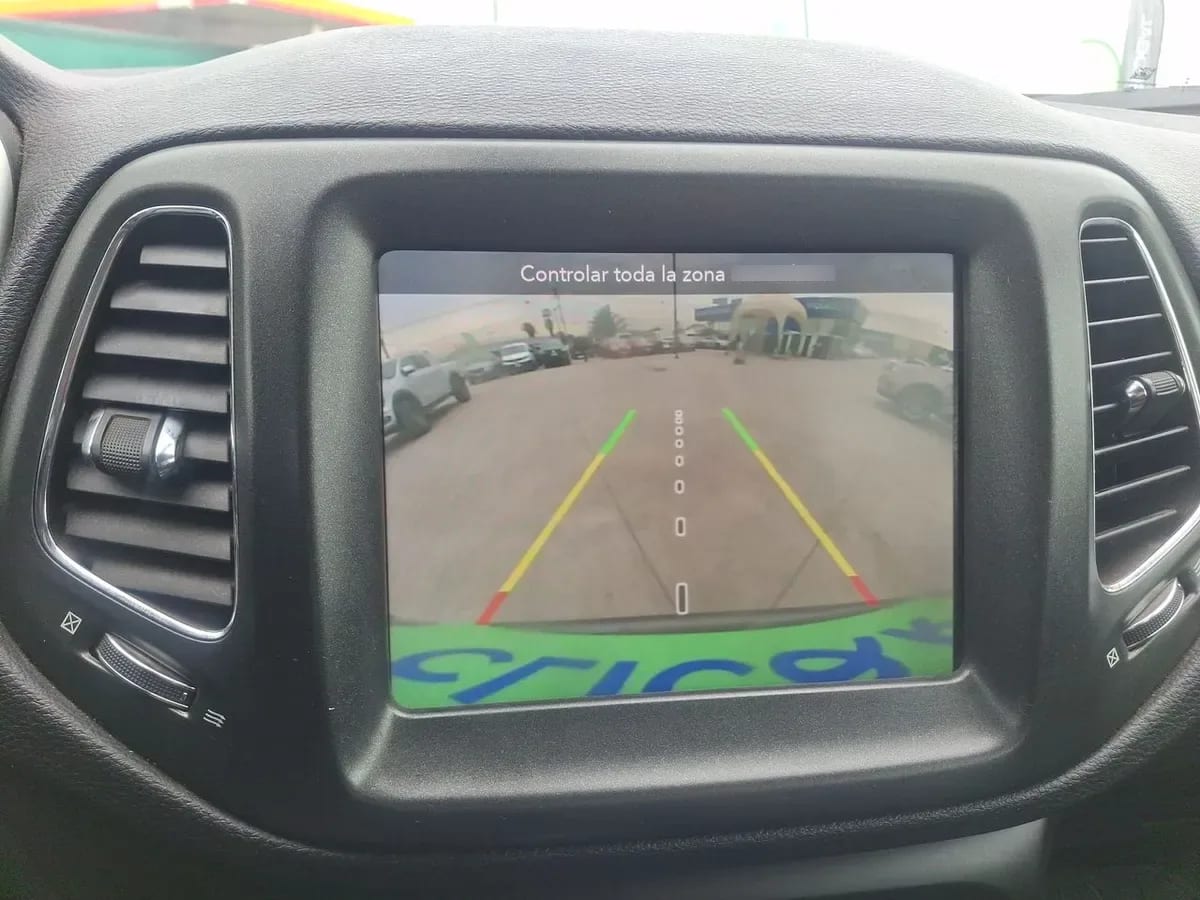 Jeep Compass 2.4 Longitude 4x2 Radio 7 At 5p año 2021