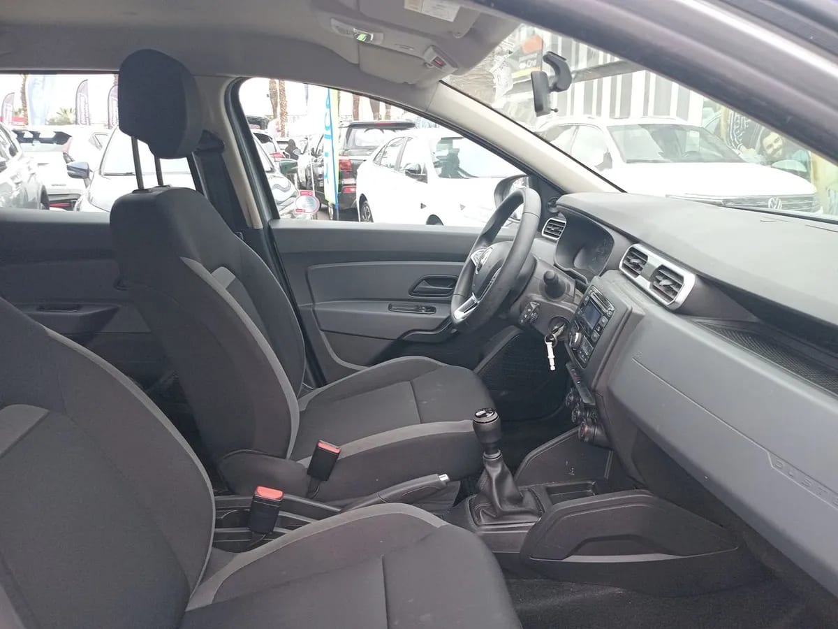Renault Duster 1.6 Life 4x2 5mt 5p año 2021