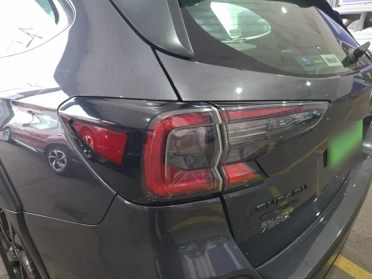 Subaru Outback 2.5i Field Edition Awd Cvt At 5p año 2022