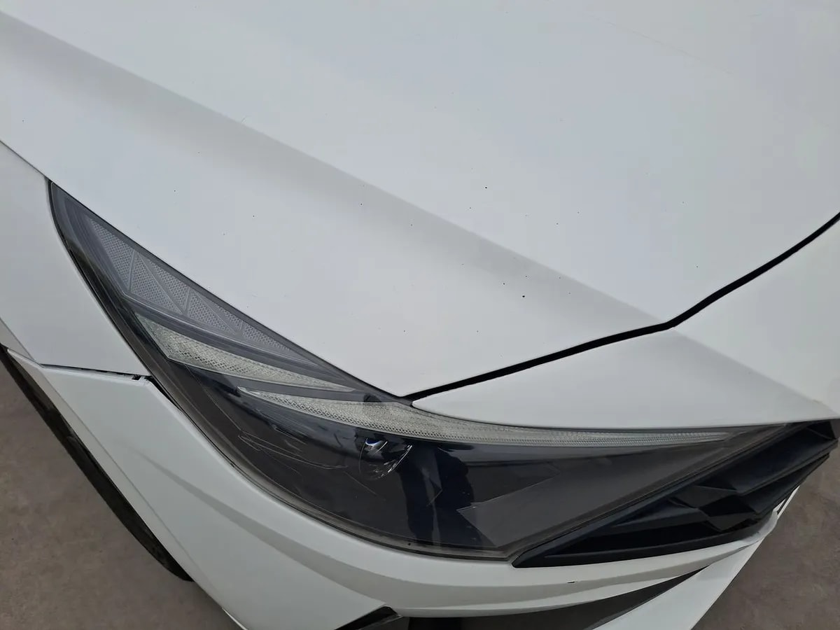 Hyundai Elantra 1.6 Cn7 Plus 4x2 Mt 4p año 2022