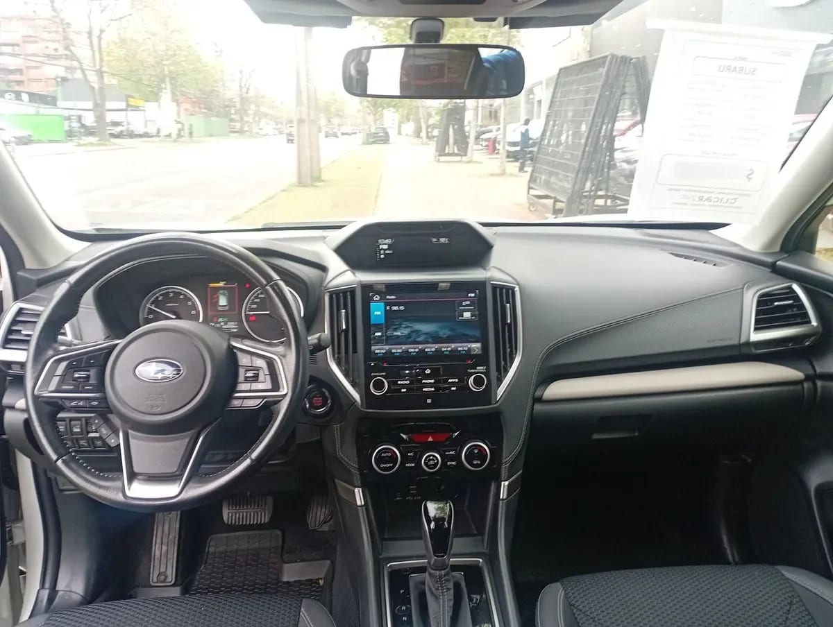 Subaru Forester 2.0i Dynamic Eyesight Awd At 5p año 2023