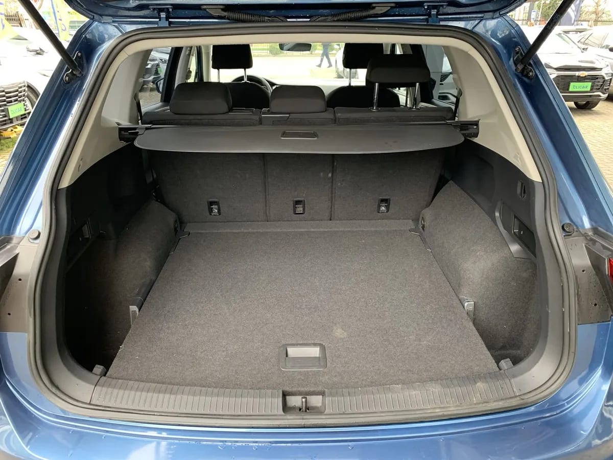 Volkswagen Tiguan 1.4 Tsi Comfortline 4x2 At 5p año 2021