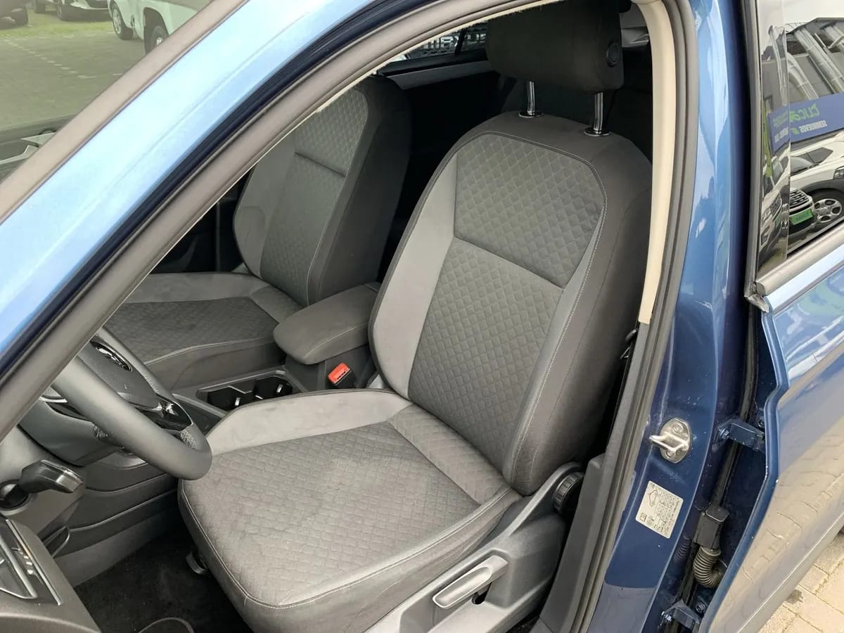 Volkswagen Tiguan 1.4 Tsi Comfortline 4x2 At 5p año 2021