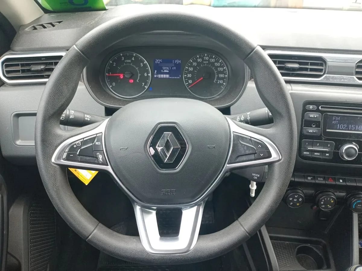 Renault Duster 1.6 Life 4x2 5mt 5p año 2021
