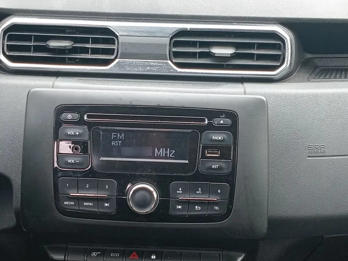 Renault Duster 1.6 Life 4x2 5mt 5p año 2021