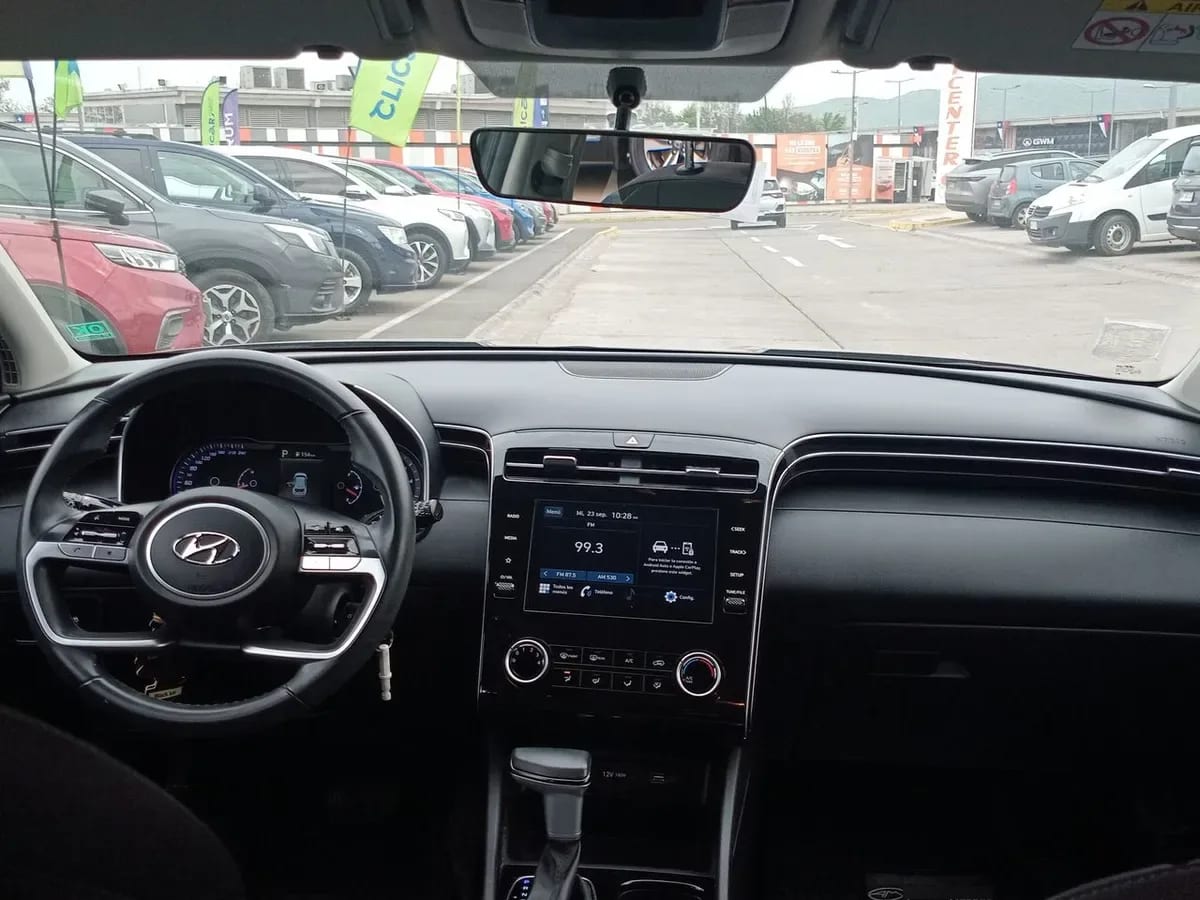 Hyundai Tucson 2.0 Nx4 Plus 2wd At 5p año 2023