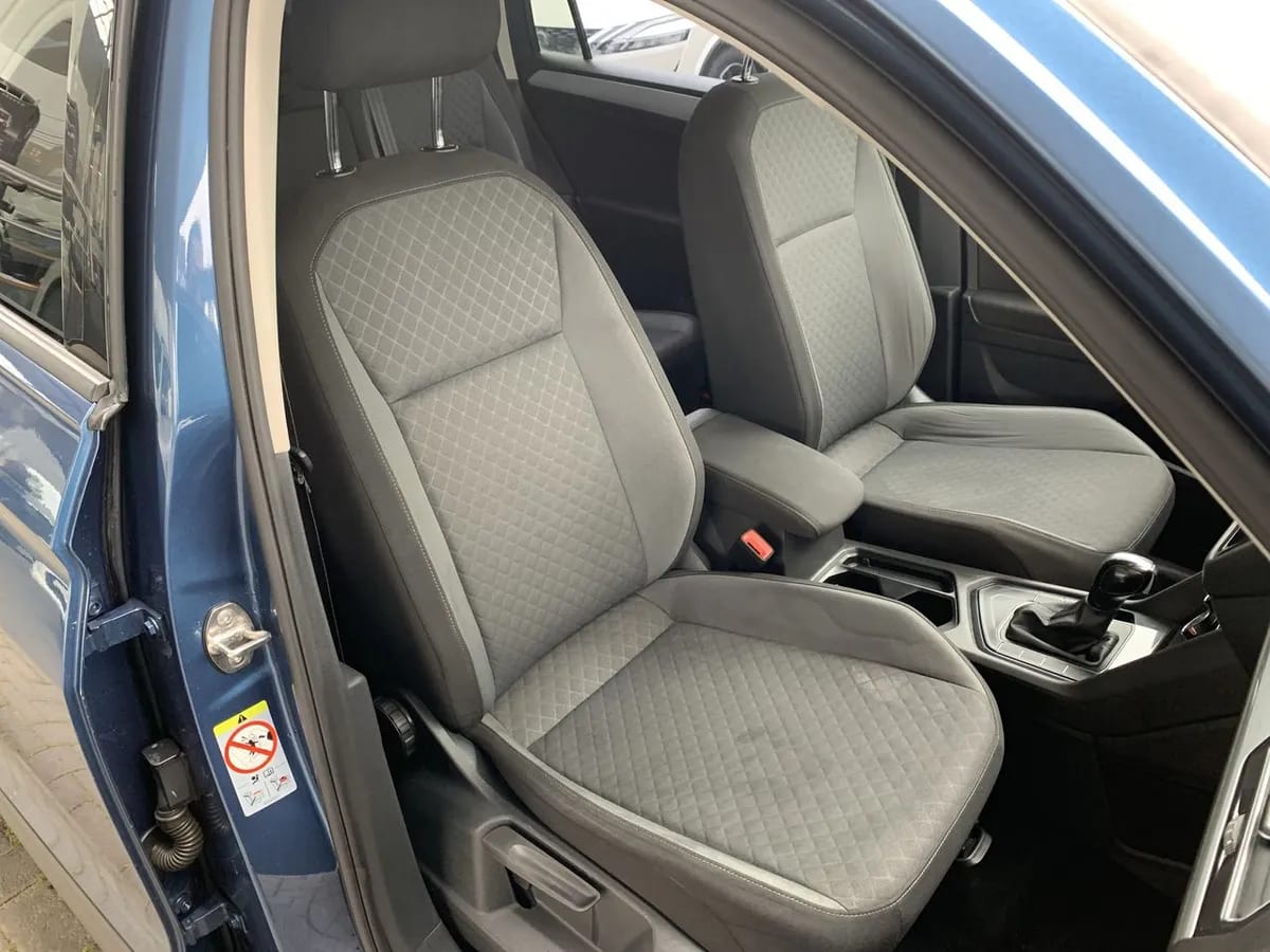 Volkswagen Tiguan 1.4 Tsi Comfortline 4x2 At 5p año 2021