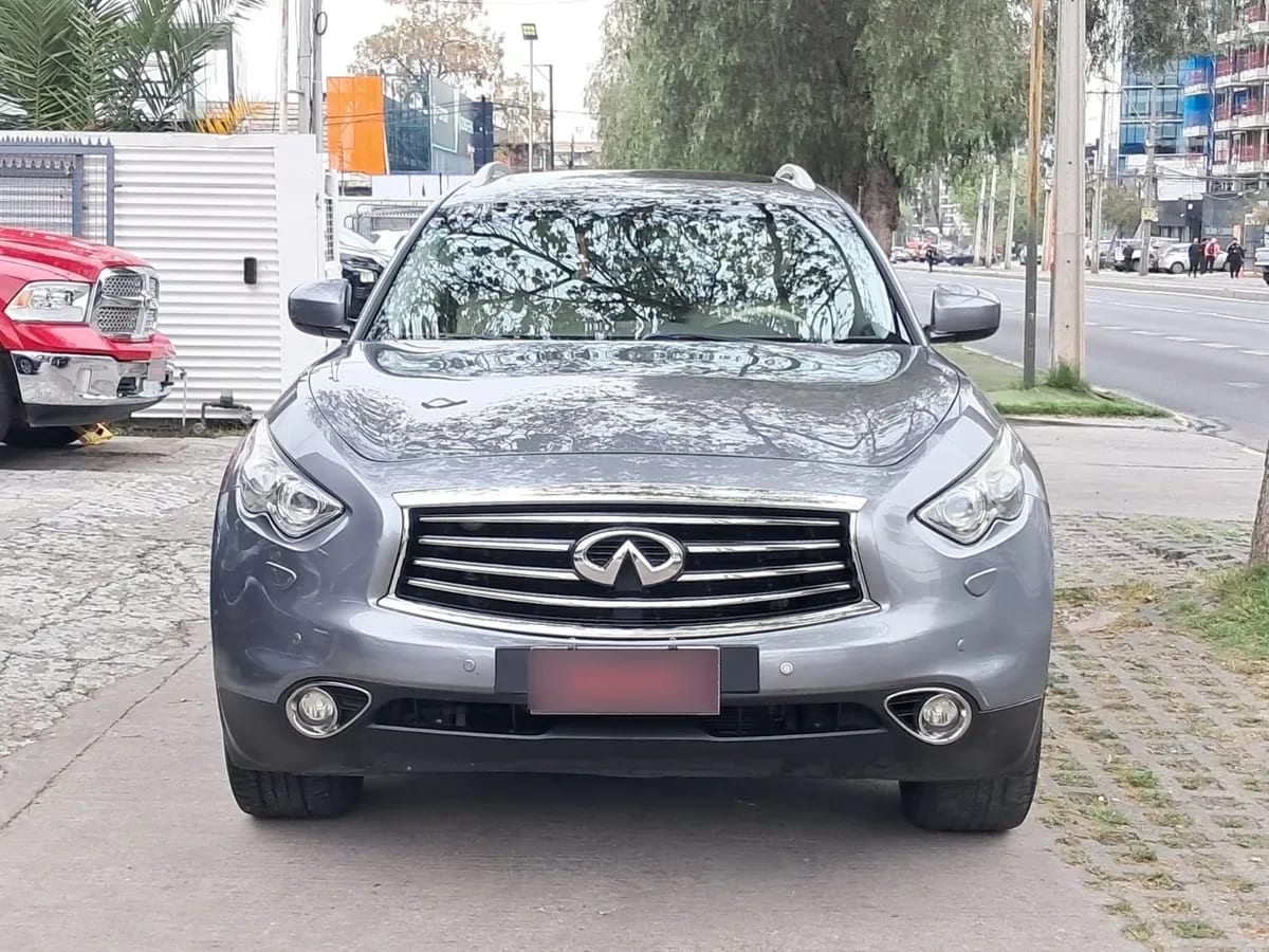 INFINITI QX70 3.7 At año 2015