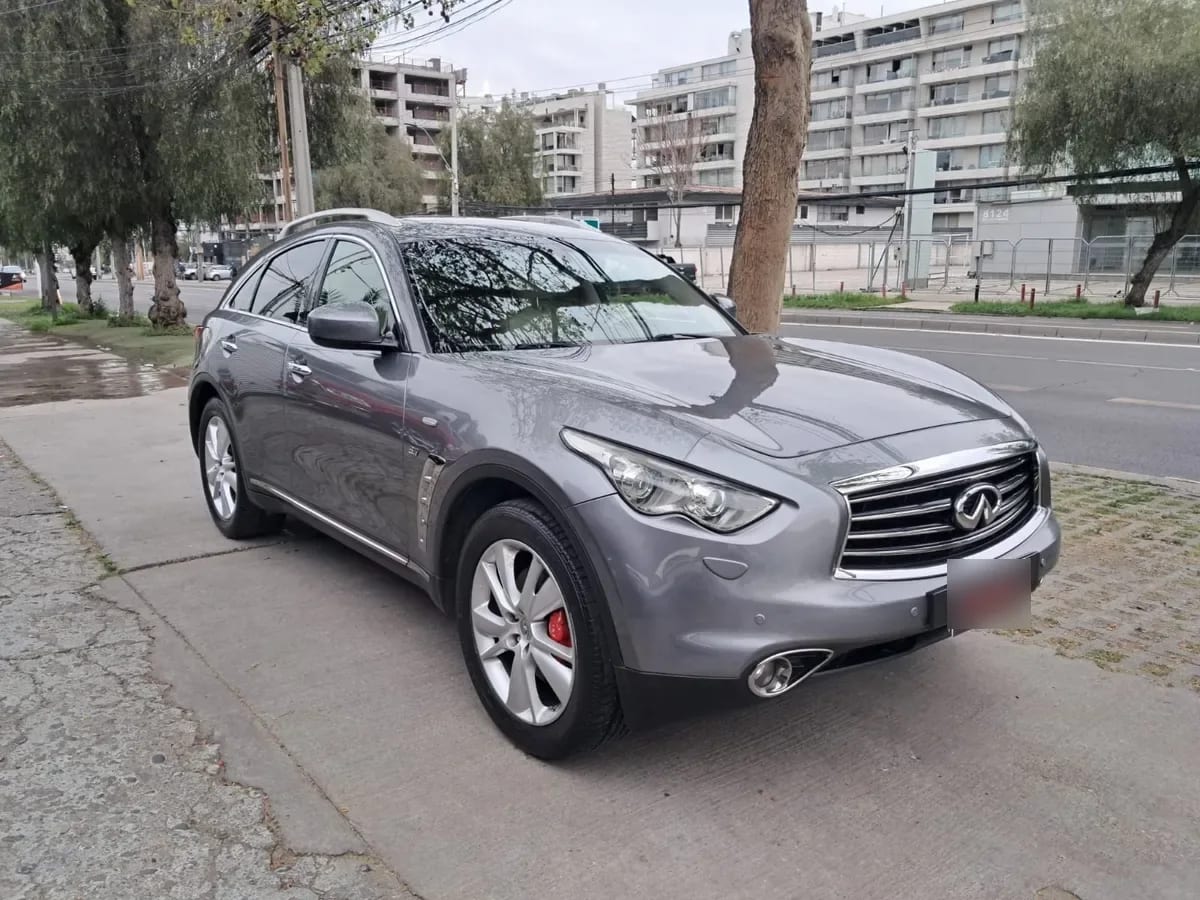 INFINITI QX70 3.7 At año 2015