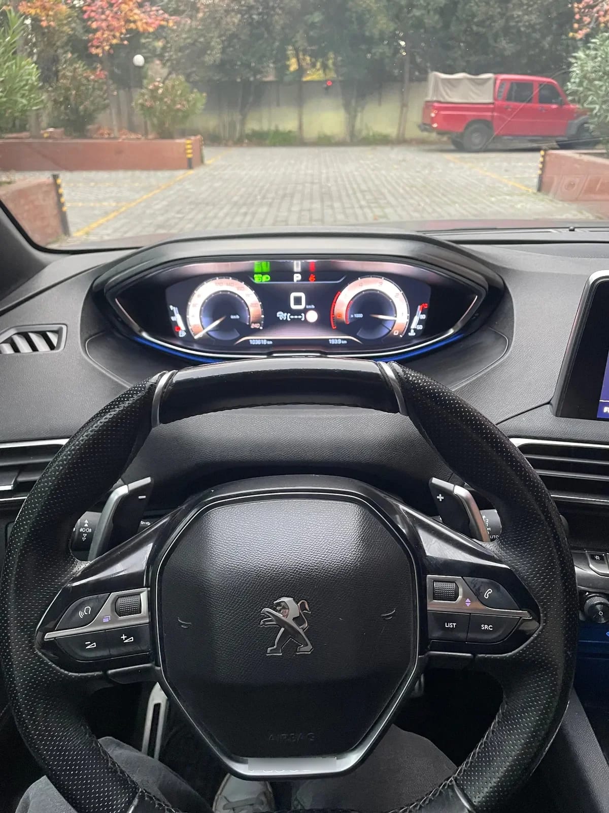 PEUGEOT 5008 1.5 Active Bluehdi 130 At Diesel año 2020