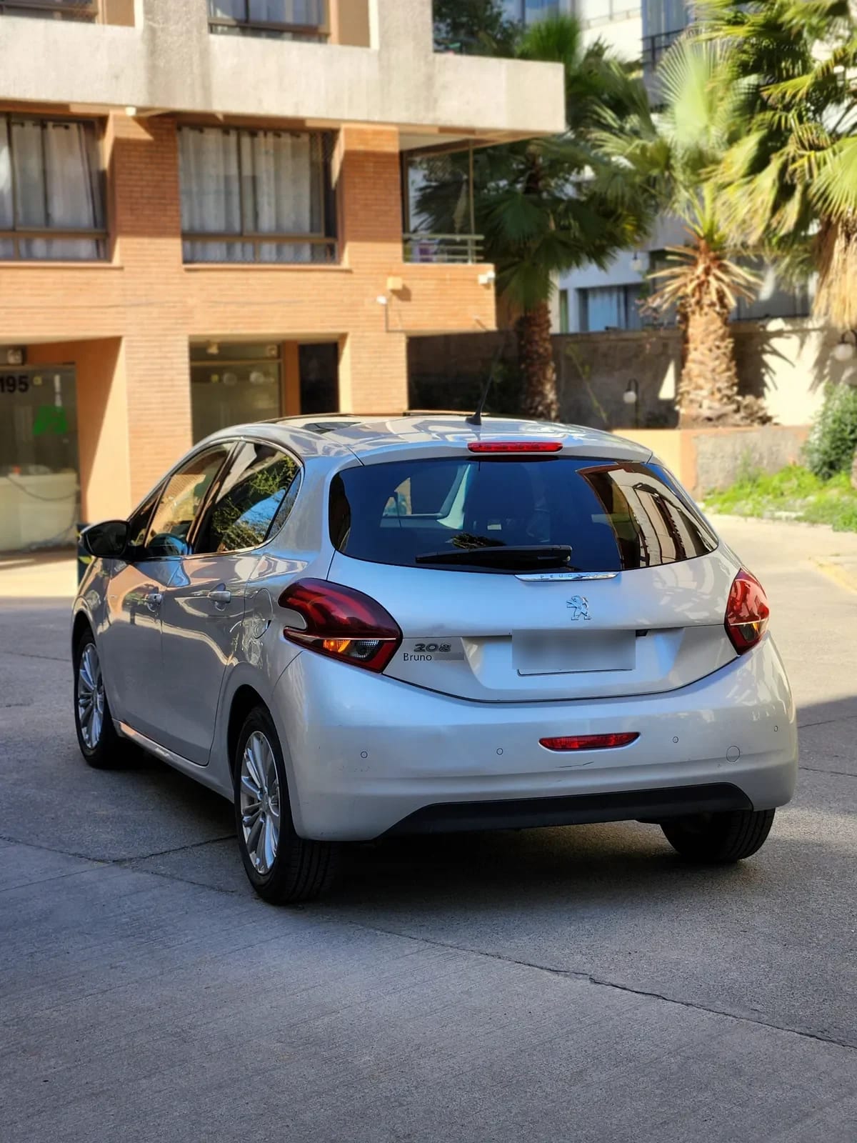 PEUGEOT 208 1.6 Allure Bluehdi 100hp Mt Diesel año 2017