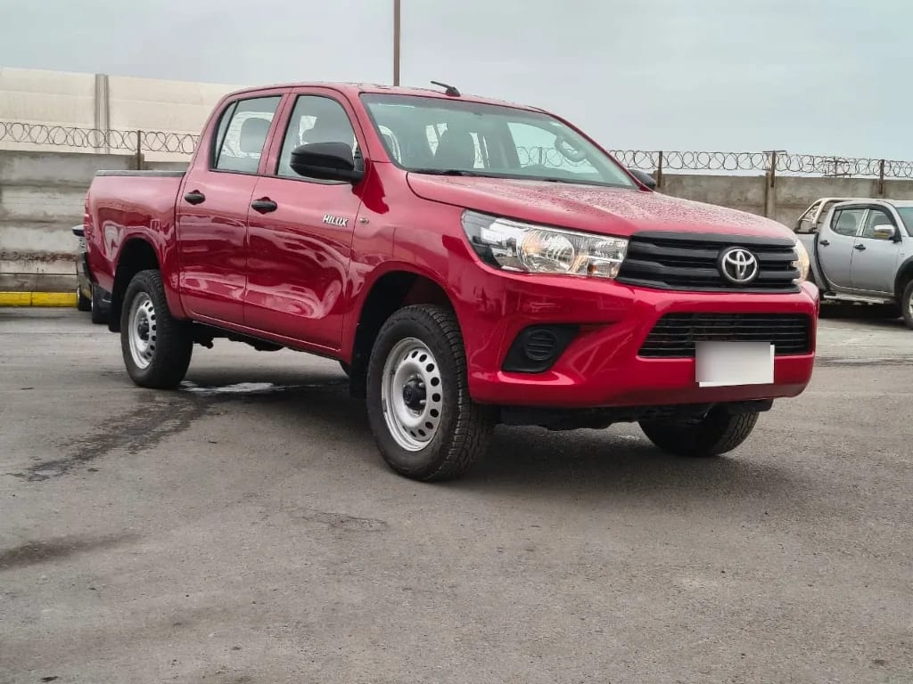 Toyota Hilux Dc 4x4 2.4 D Dx Mt año 2024