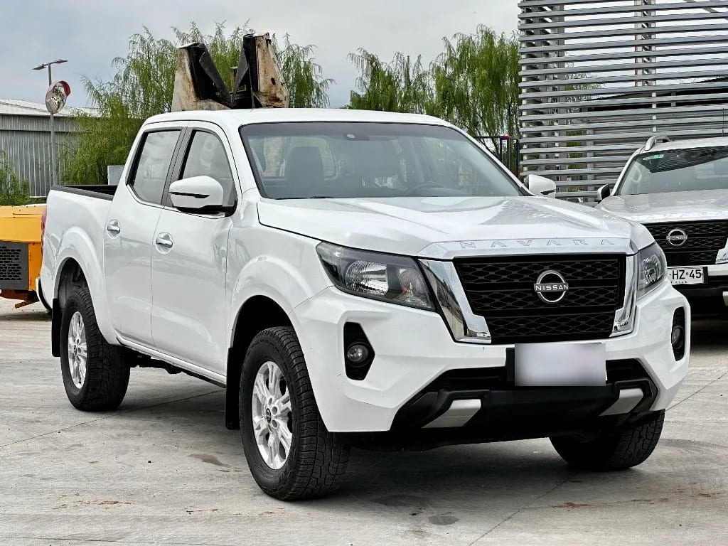 Nissan Navara Navara 4x2 Dc 4x2 2.3tdi Xe año 2023