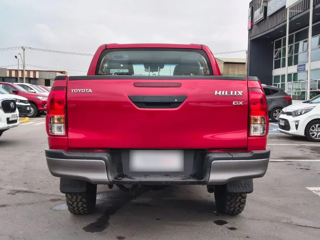Toyota Hilux Dc 4x4 2.4 D Dx Mt año 2024
