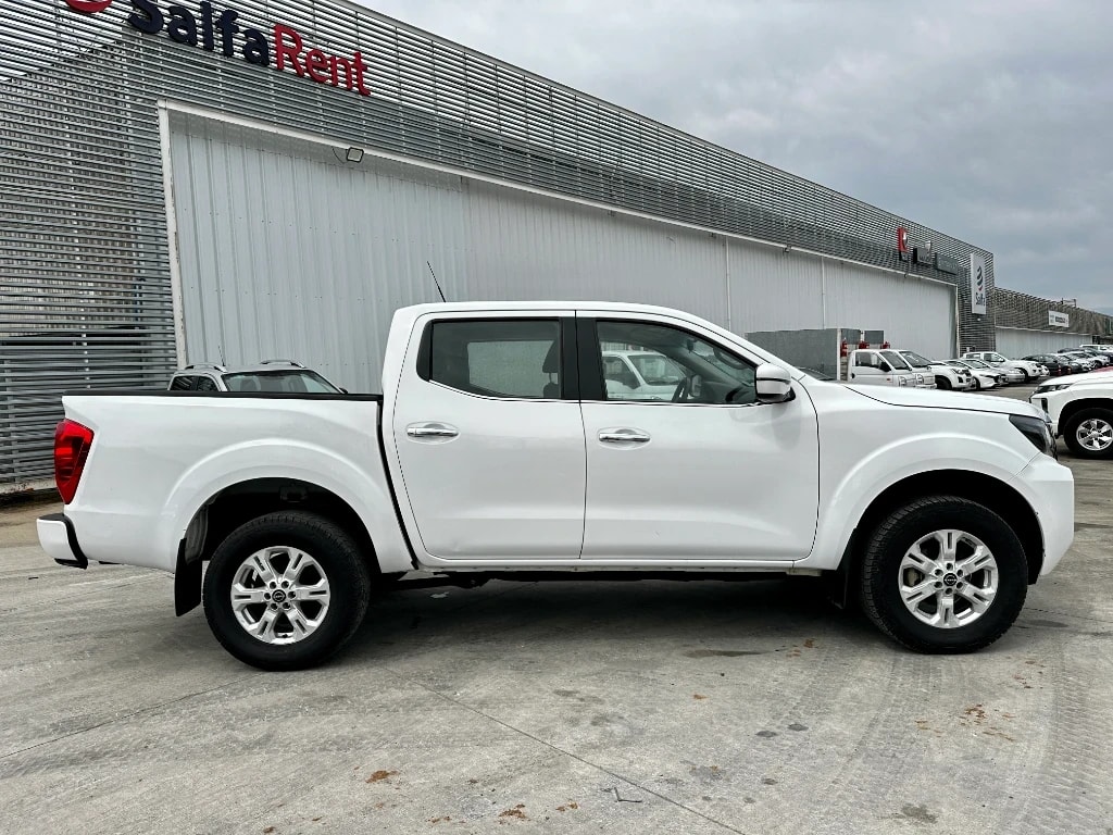 Nissan Navara Navara 4x2 Dc 4x2 2.3tdi Xe año 2023