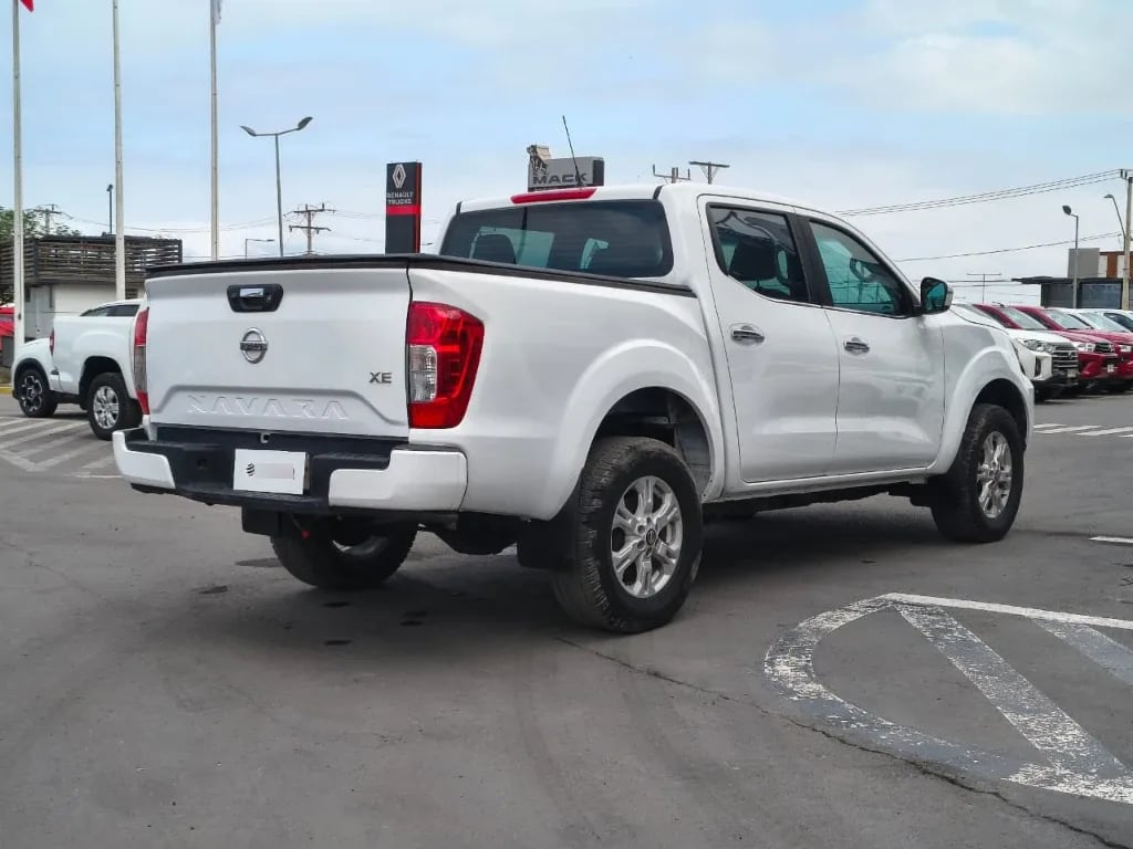 Nissan Navara Dc 4x2 2.3tdi Xe año 2022