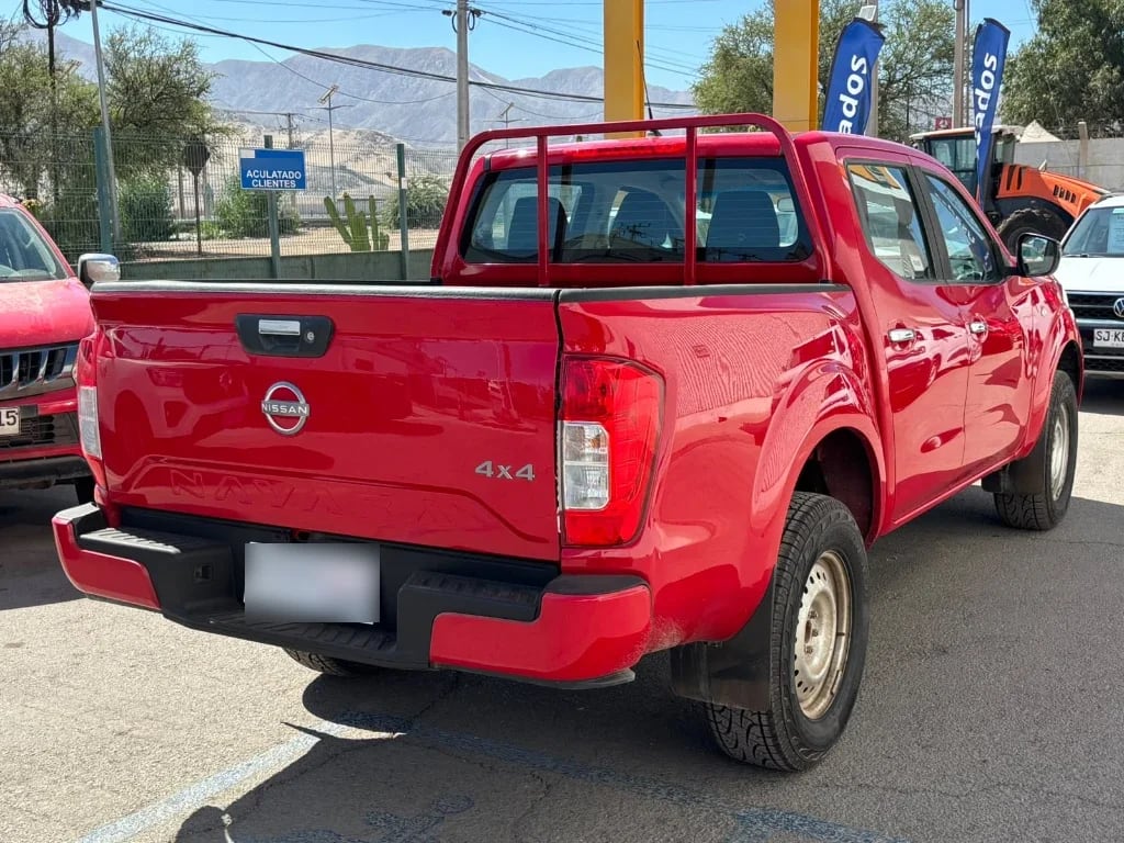 Nissan Navara Dc 4x4 2.3 Tdi Se año 2023