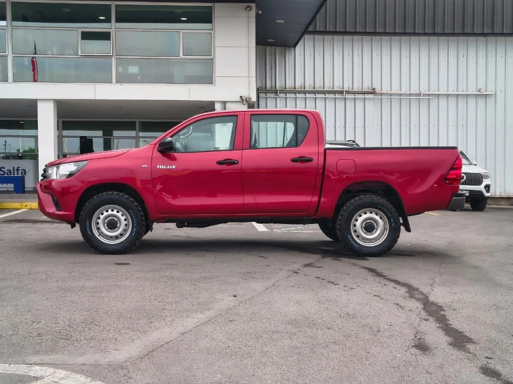 Toyota Hilux Dc 4x4 2.4 D Dx Mt año 2024