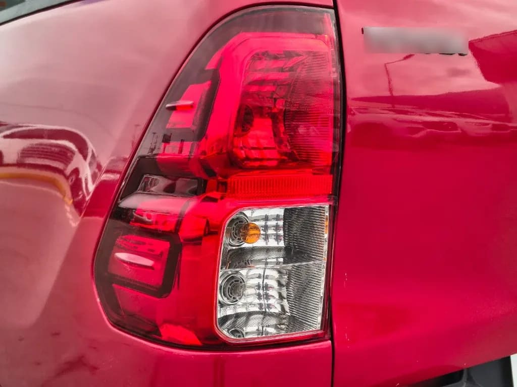 Toyota Hilux Dc 4x4 2.4 D Dx Mt año 2024