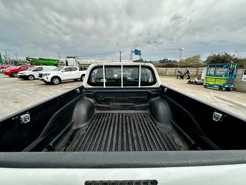 Mitsubishi L200 L200 4x2 Katana D/c 2.4 Td Mt Cr año 2023